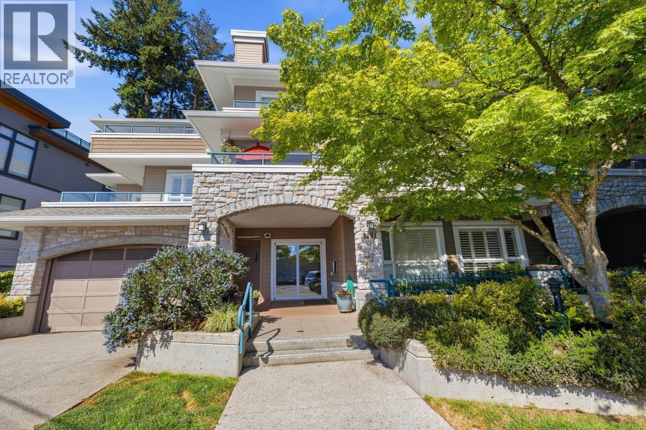 202 3151 CONNAUGHT CRESCENT, North Vancouver, British Columbia