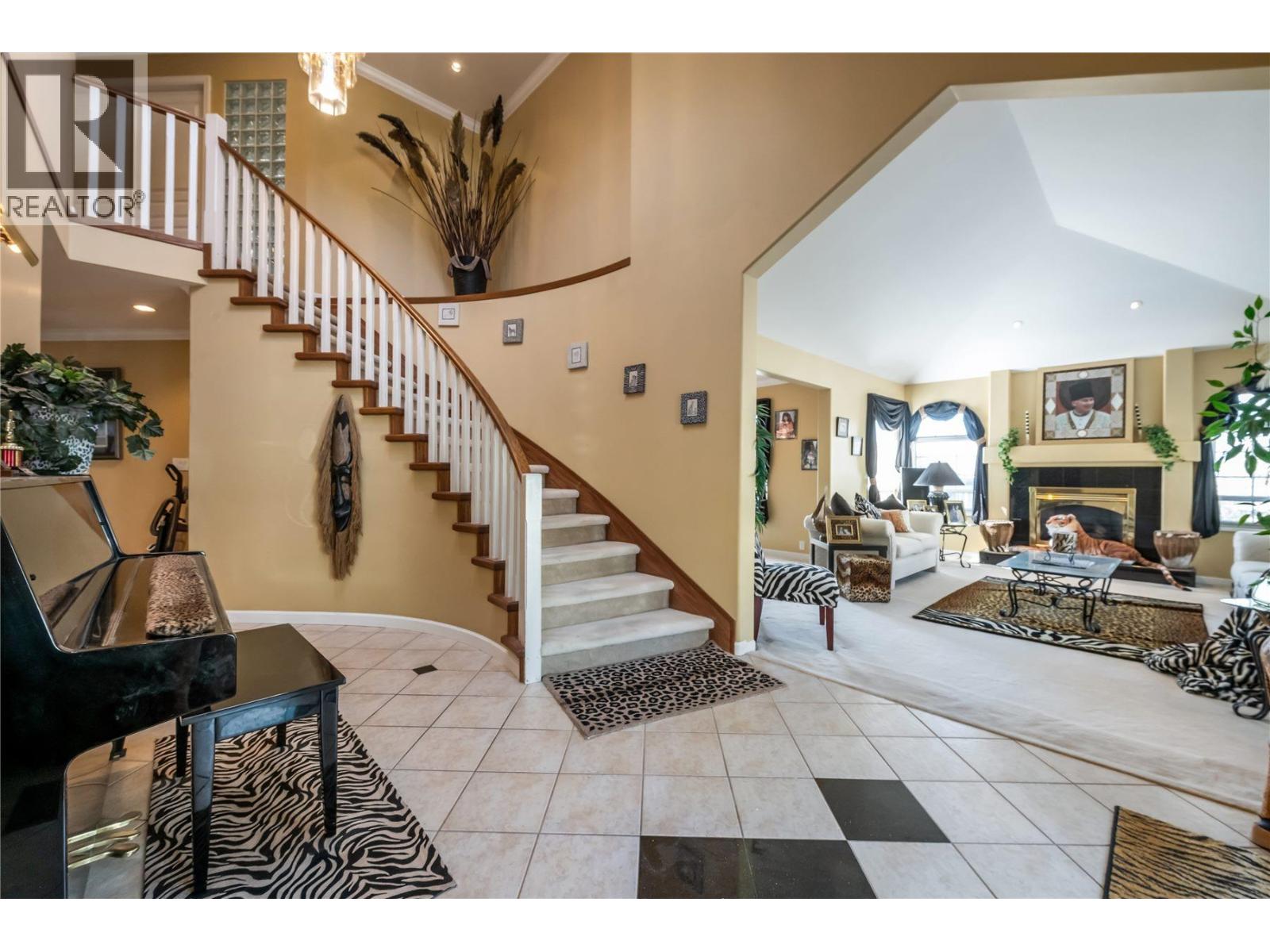 1541 Lodgepole Place, Coquitlam, British Columbia  V3E 2V8 - Photo 3 - R3161293