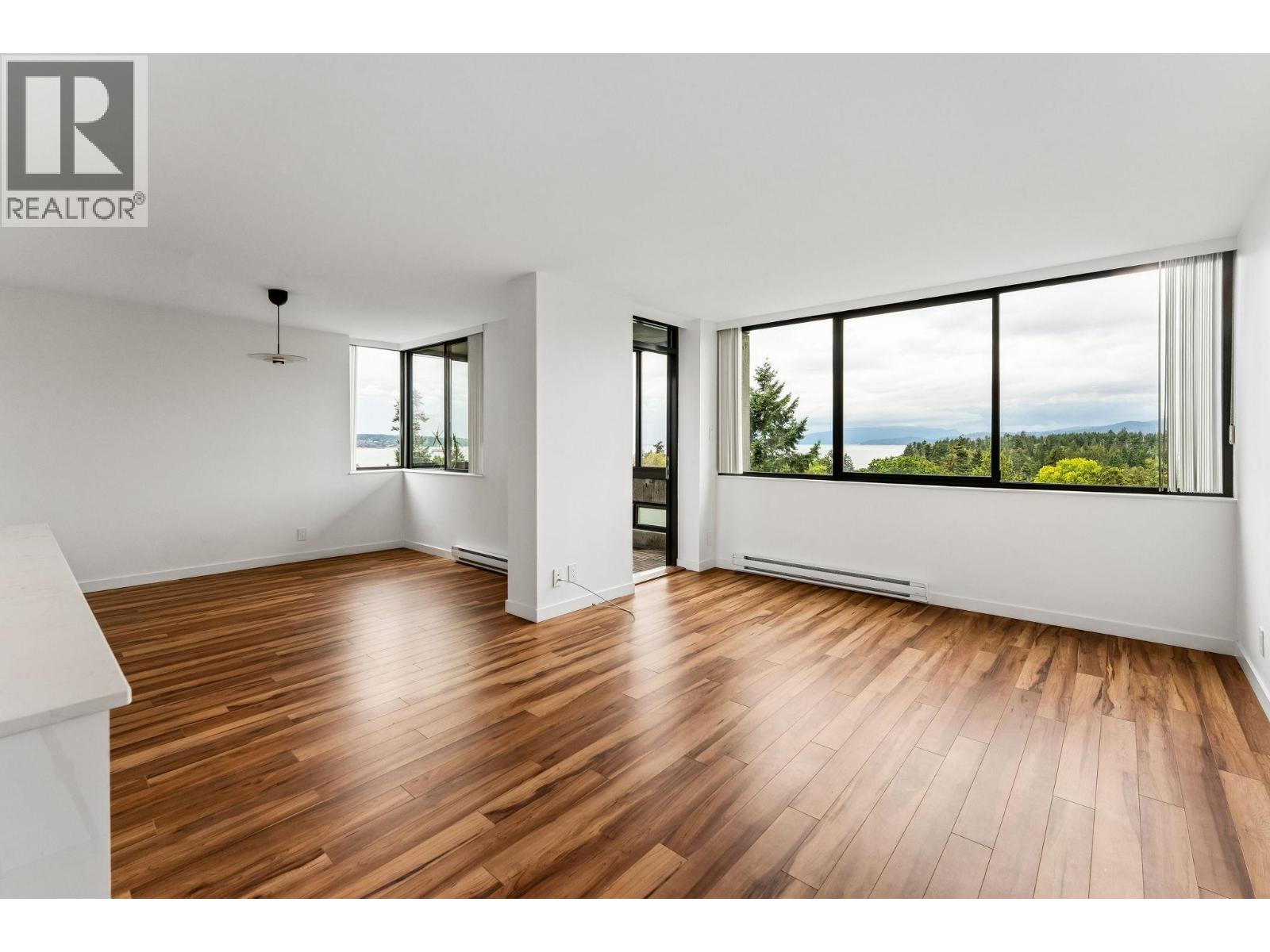 1203 2077 Nelson Street, Vancouver, British Columbia  V6G 2Y2 - Photo 1 - R3161245