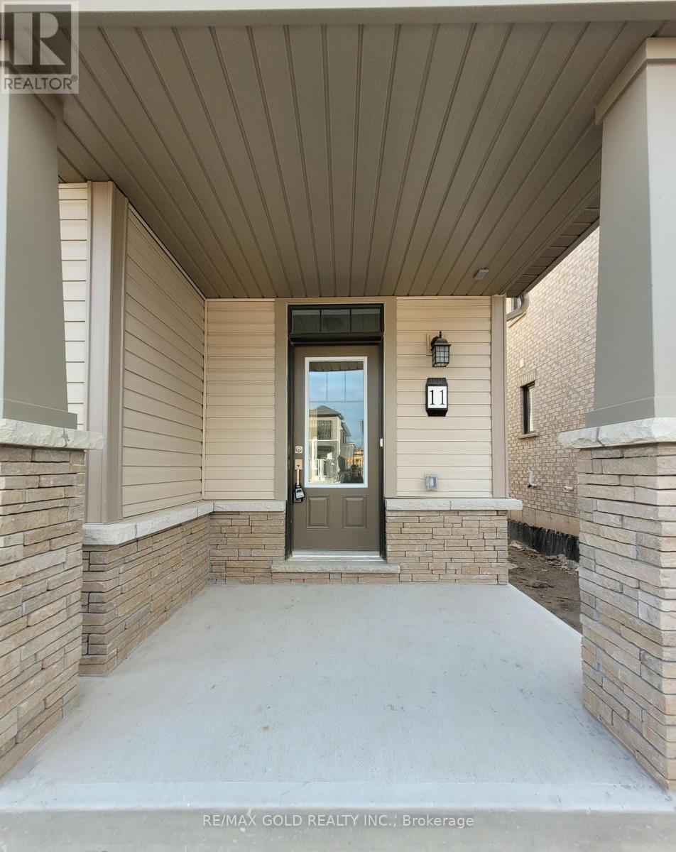 11 AMOS AVENUE, Brantford, Ontario