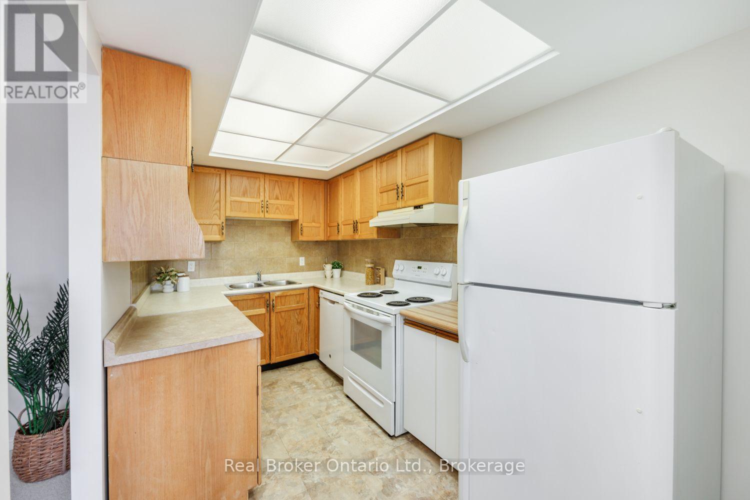 504 - 144 Queen Street, Clarington, Ontario  L1C 1M9 - Photo 10 - E13742370