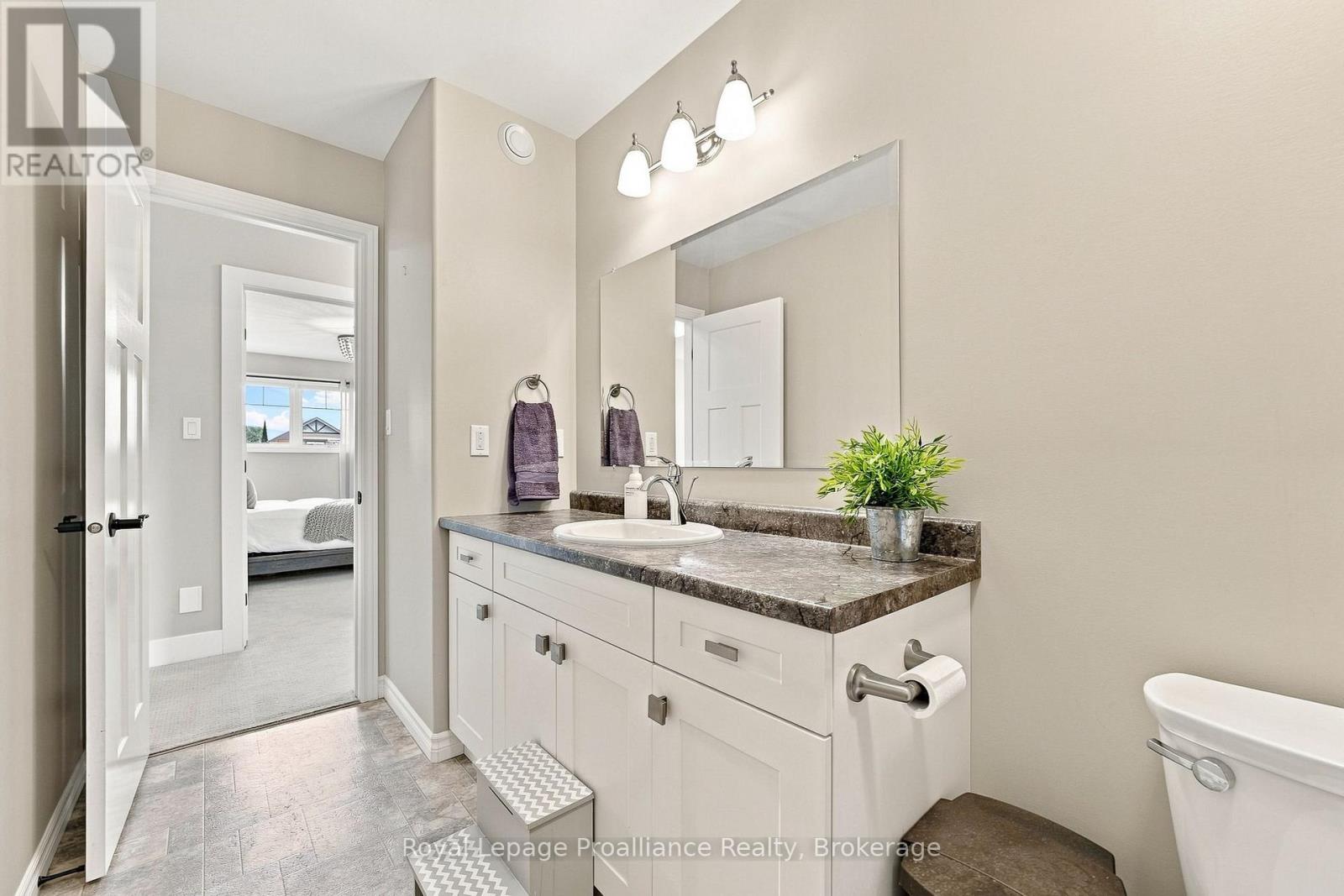 18 Granite Drive, Belleville, Ontario  K8P 0C6 - Photo 29 - X13742240