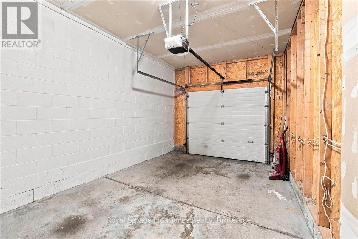 12 - 25 Heartwood Drive, Belleville, Ontario  K8P 5M2 - Photo 32 - X13742242