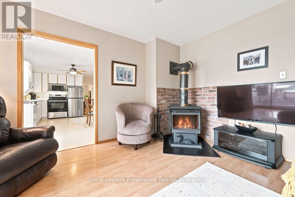 304 Hastings Street N, Bancroft, Ontario  K0L 1C0 - Photo 28 - X13742330