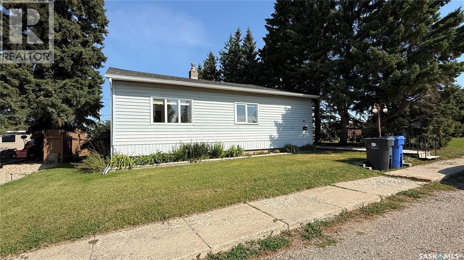 110 1st Avenue W, Hafford, Saskatchewan  S0J 1A0 - Photo 4 - SK047466