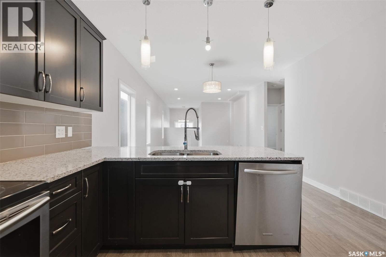 239 Bentley Court, Saskatoon, Saskatchewan  S7L 6L4 - Photo 12 - SK047458