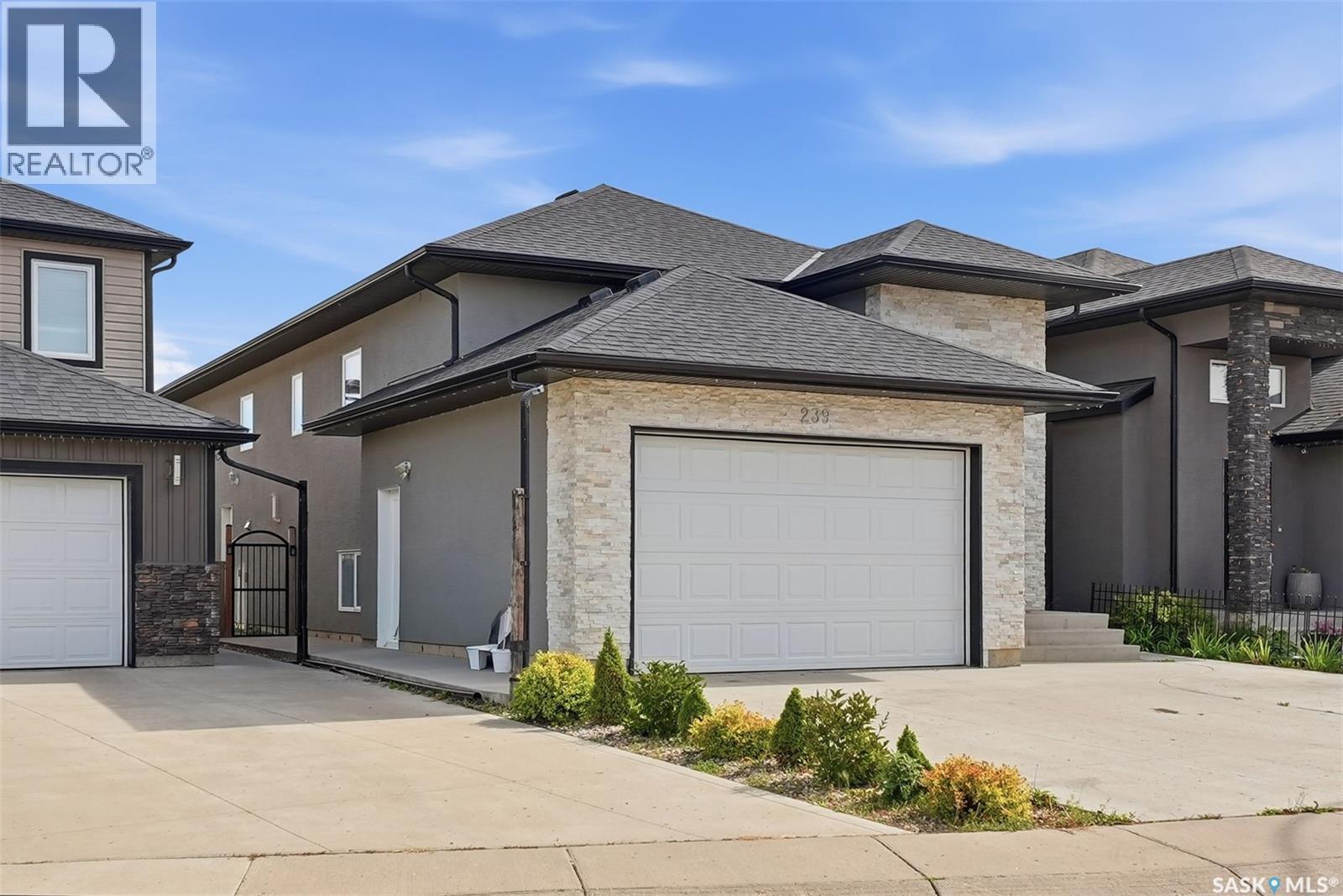 239 Bentley Court, Saskatoon, Saskatchewan  S7L 6L4 - Photo 2 - SK047458
