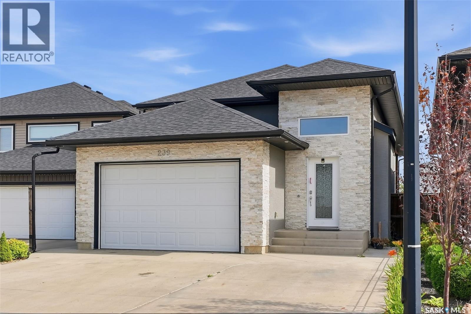 239 Bentley Court, Saskatoon, Saskatchewan  S7L 6L4 - Photo 3 - SK047458