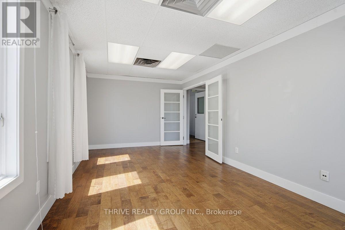 Upper - 426 Third Street, London East, Ontario  N5W 4W6 - Photo 11 - X13742302