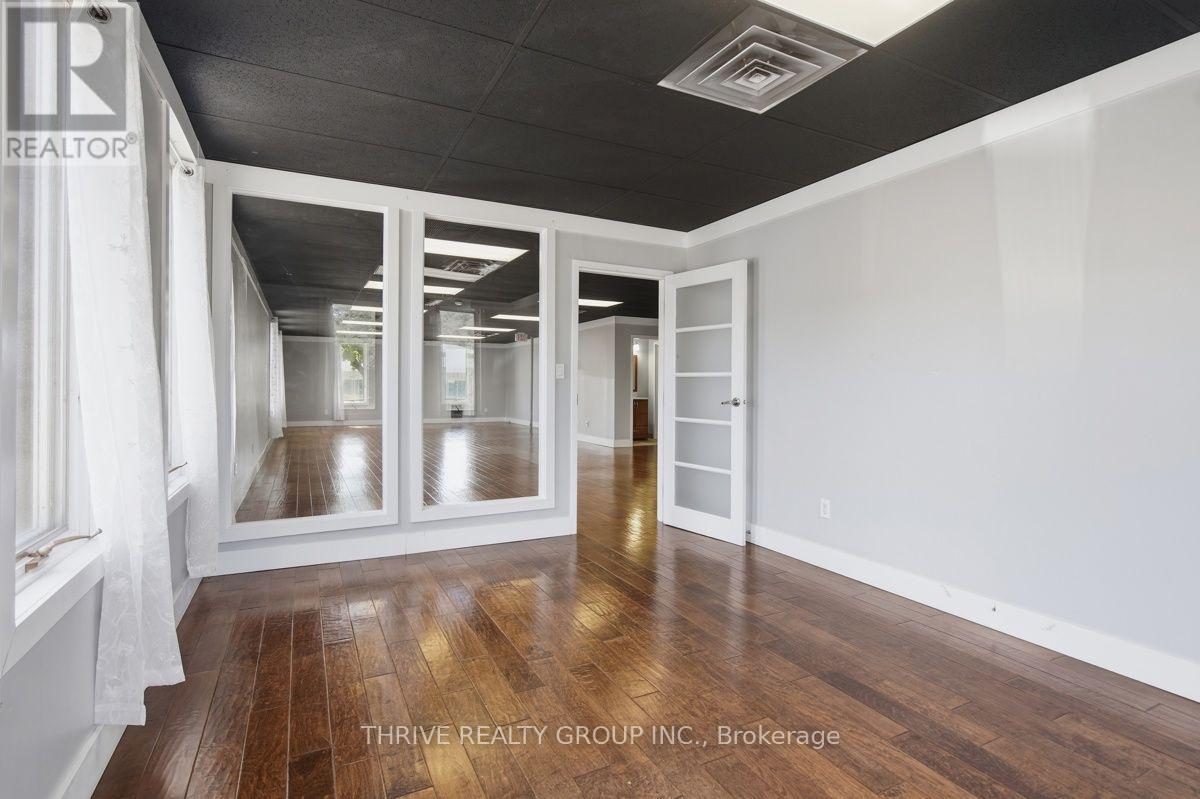 Main - 426 Third Street, London East (East H), Ontario  N5W 4W6 - Photo 10 - X13742304
