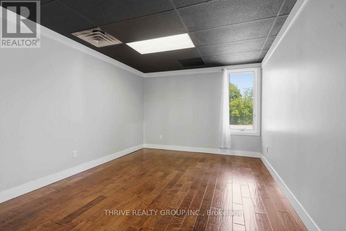 Main - 426 Third Street, London East (East H), Ontario  N5W 4W6 - Photo 11 - X13742304