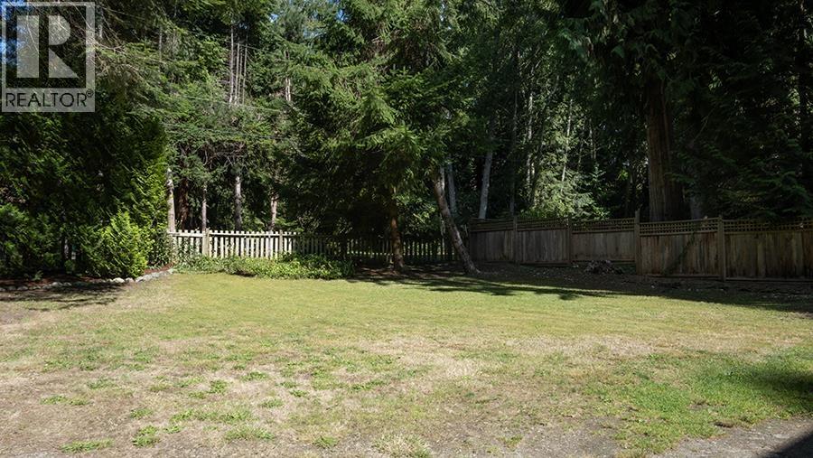 1172 Cedar Grove Road, Roberts Creek, British Columbia  V0N 2W2 - Photo 36 - R3160666