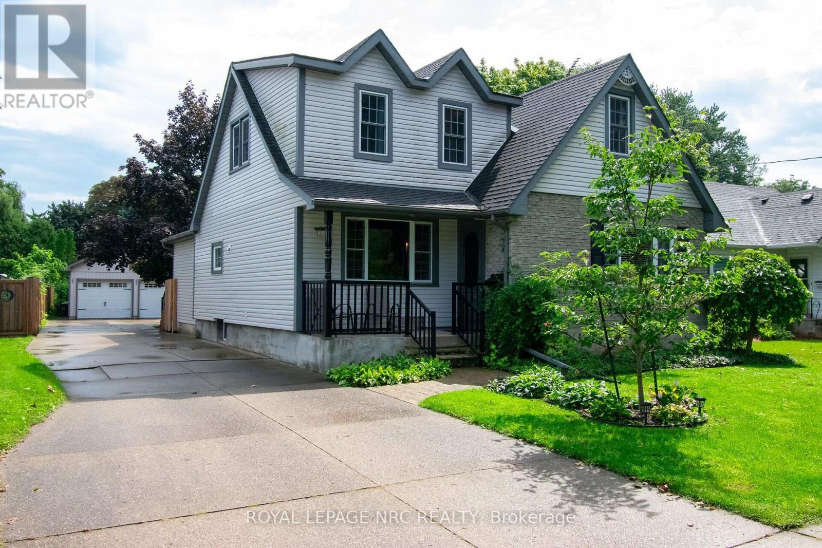 36 MAPLEWOOD DRIVE, St. Catharines, Ontario