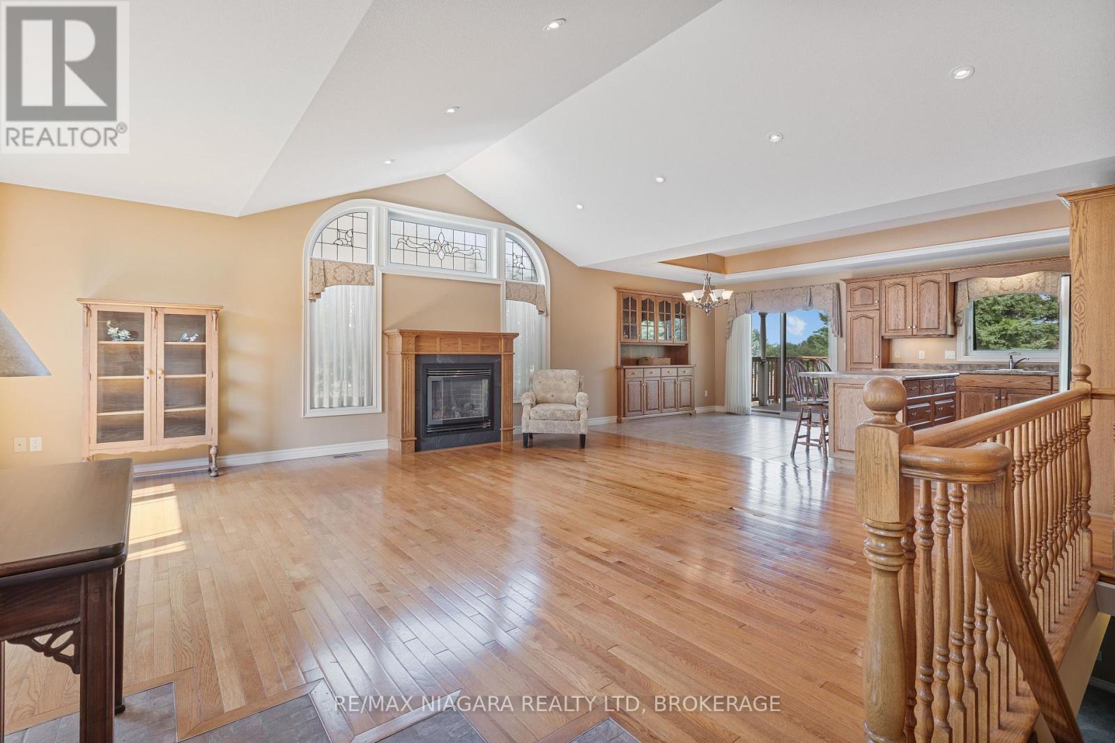 16 Cherry Ridge Boulevard, Pelham, Ontario  L0S 1C0 - Photo 11 - X13742376