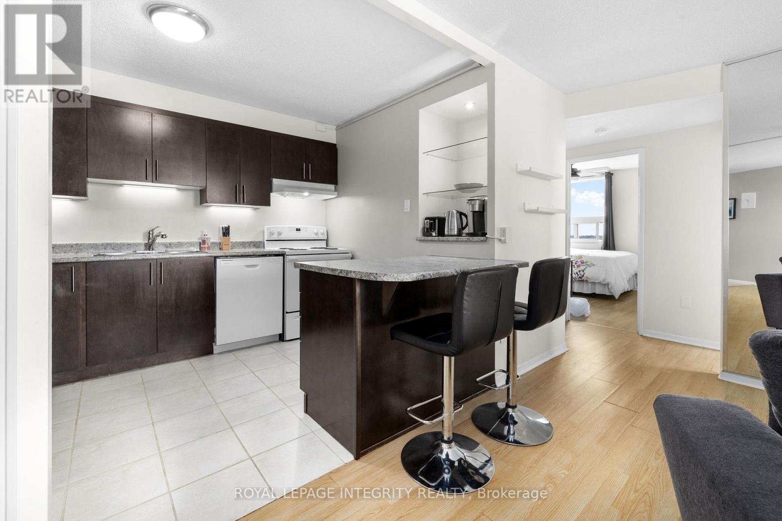 1702 - 1380 Prince Of Wales Drive, Ottawa, Ontario  K2C 3N5 - Photo 10 - X13742396