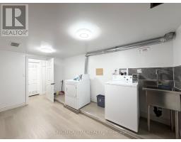 1342 WESTON ROAD, Toronto, Ontario