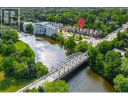 487 ST ANDREW STREET E, centre wellington (fergus), Ontario