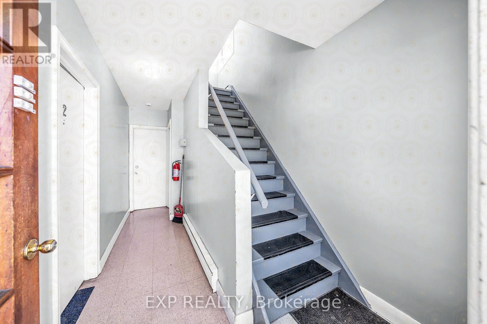 1121 Centre Street S, Whitby, Ontario  L1N 4X7 - Photo 13 - E13547132