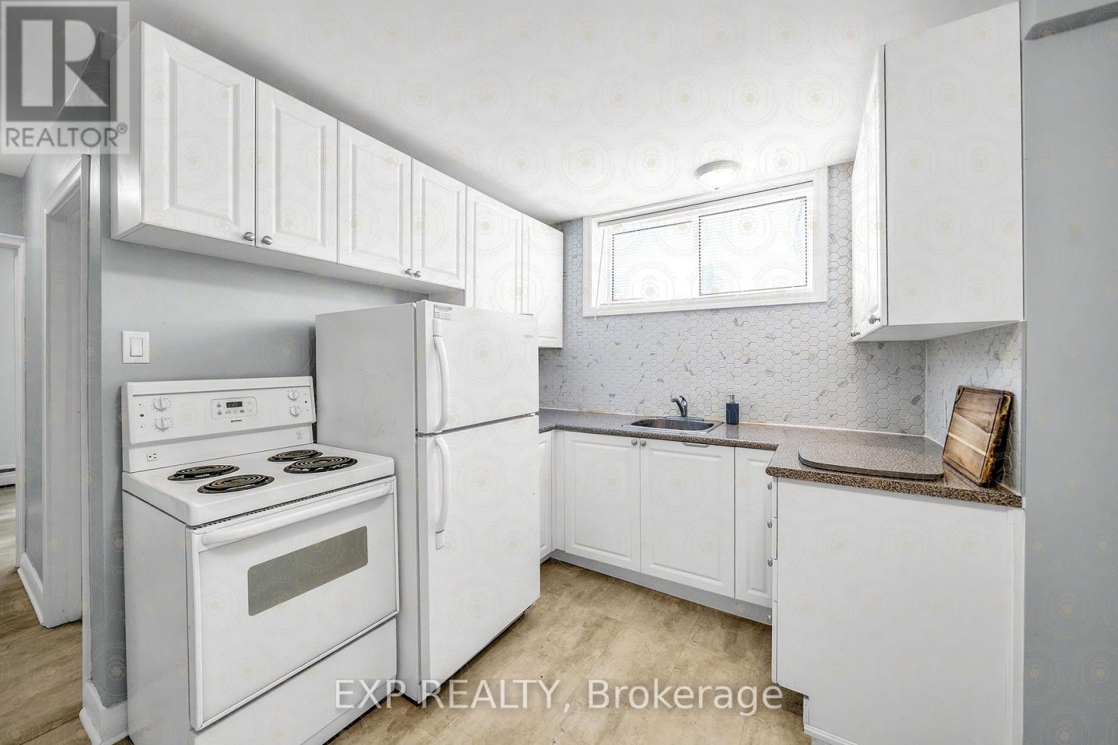 1121 Centre Street S, Whitby, Ontario  L1N 4X7 - Photo 6 - E13547132