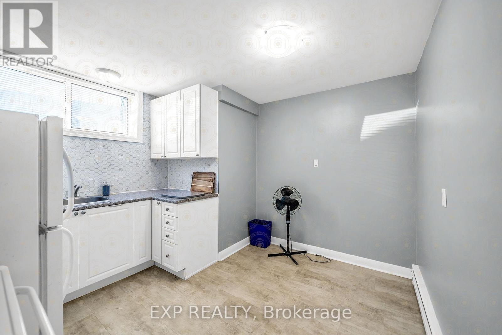 1121 Centre Street S, Whitby, Ontario  L1N 4X7 - Photo 7 - E13547132