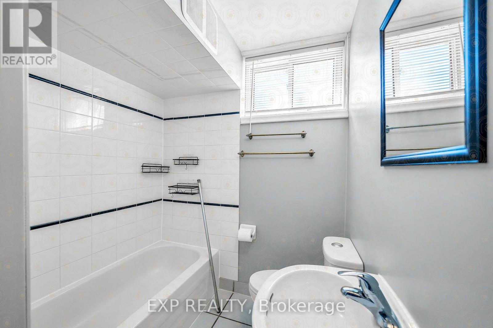 1121 Centre Street S, Whitby, Ontario  L1N 4X7 - Photo 8 - E13547132