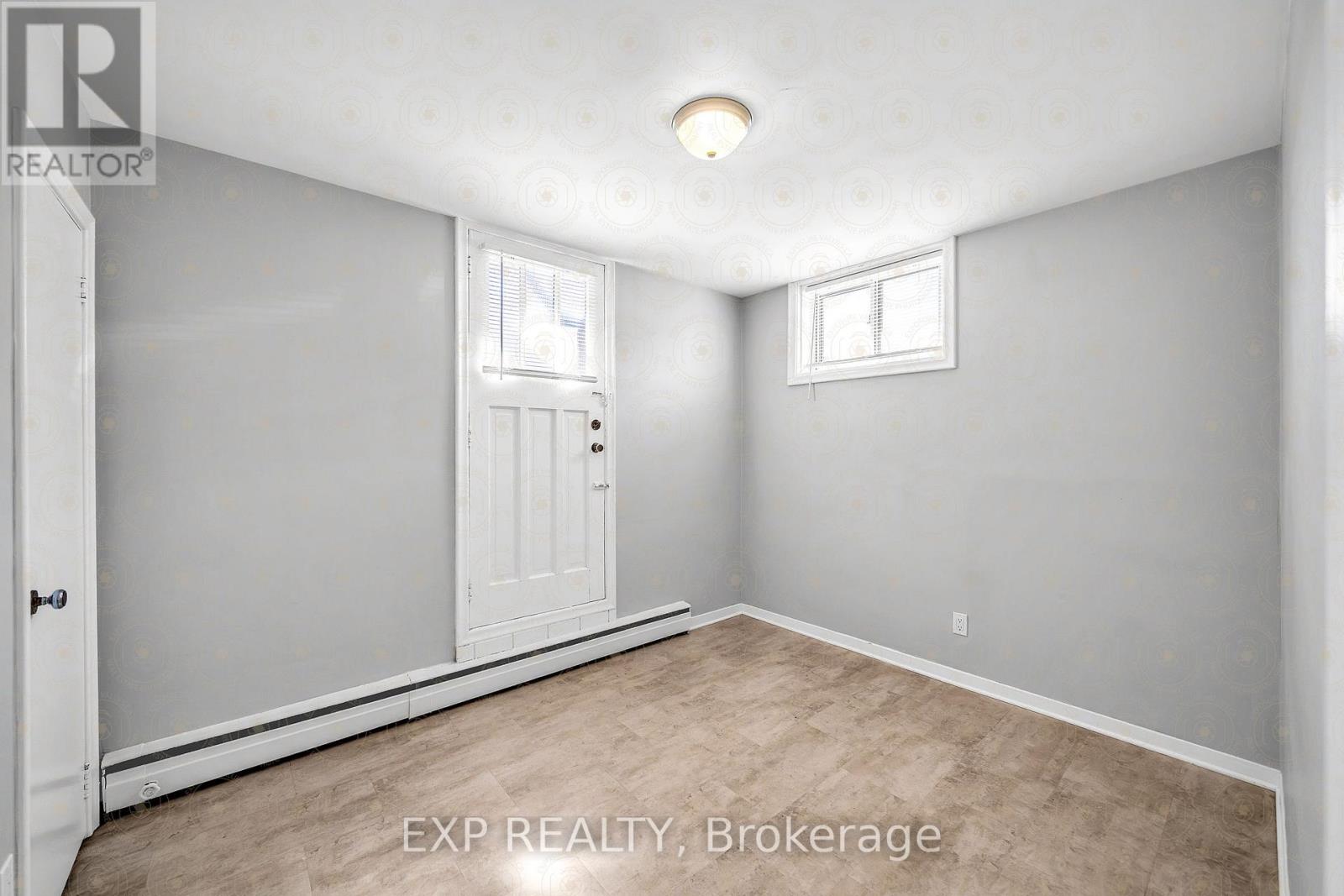 1121 Centre Street S, Whitby, Ontario  L1N 4X7 - Photo 9 - E13547132