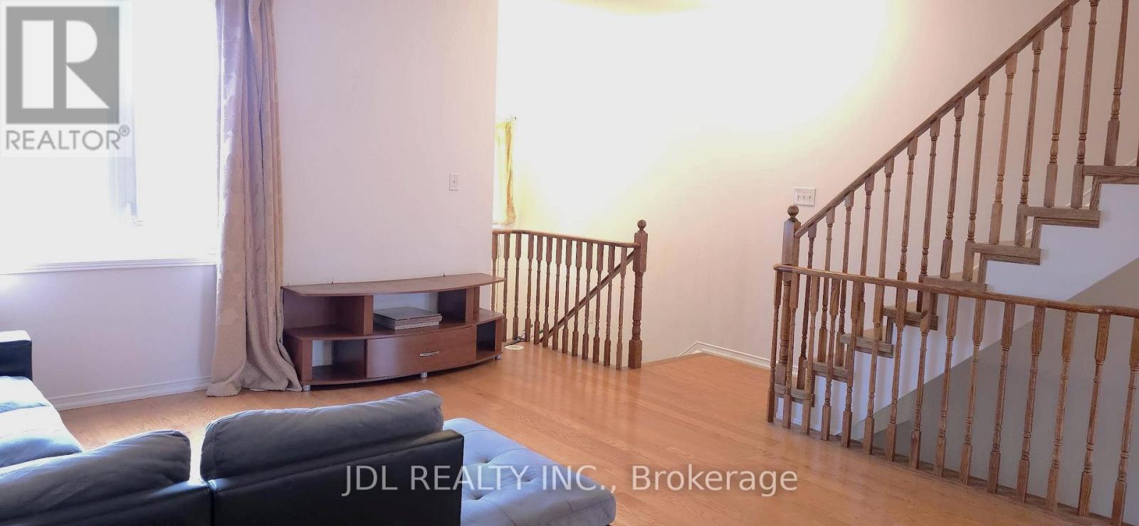 103 John Bell Crescent, Toronto, Ontario  M1L 0G5 - Photo 3 - E13742430