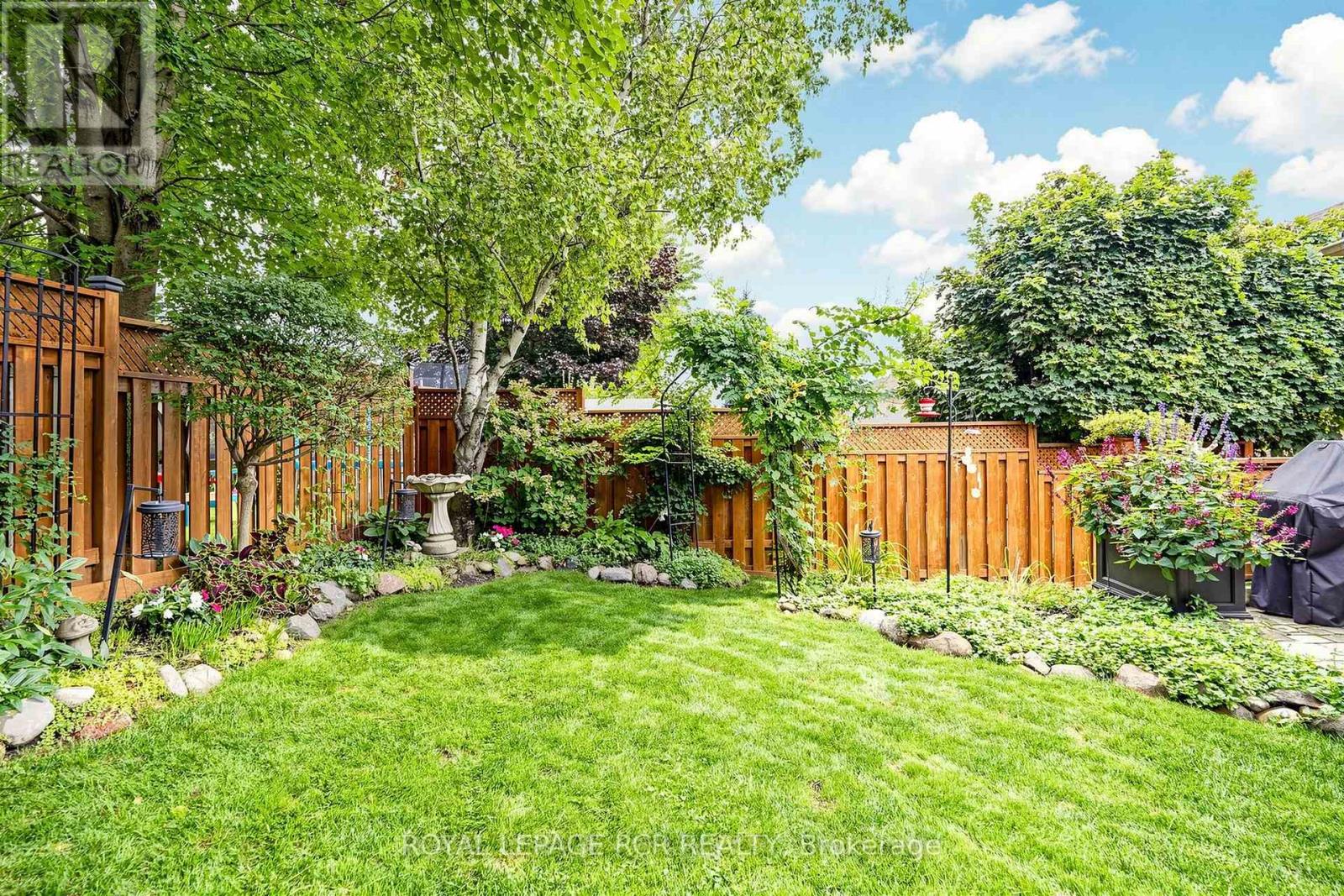 28 Roughley Street, Bradford West Gwillimbury, Ontario  L3Z 3B2 - Photo 43 - N13742252