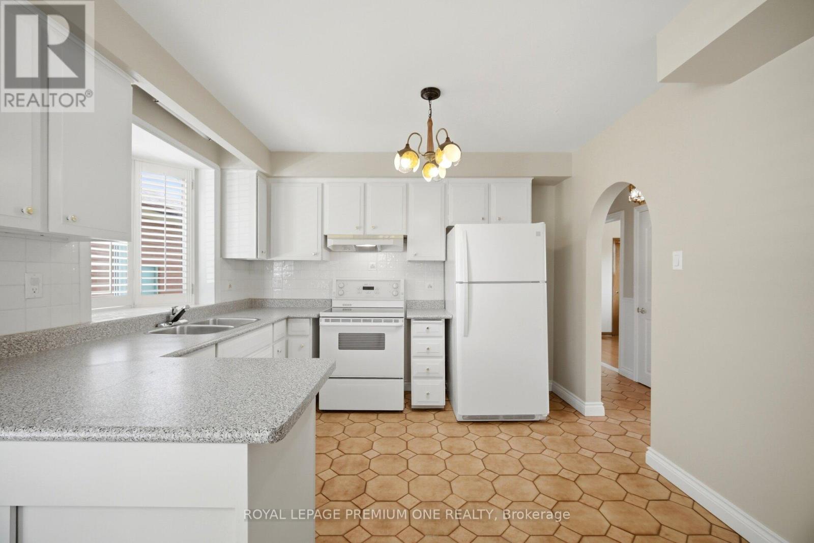 25 Islay Court, Toronto, Ontario  M9M 1V4 - Photo 15 - W13742230