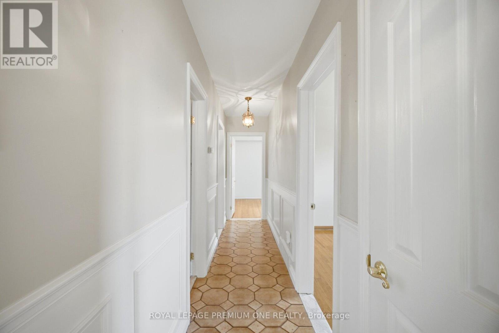25 Islay Court, Toronto, Ontario  M9M 1V4 - Photo 18 - W13742230