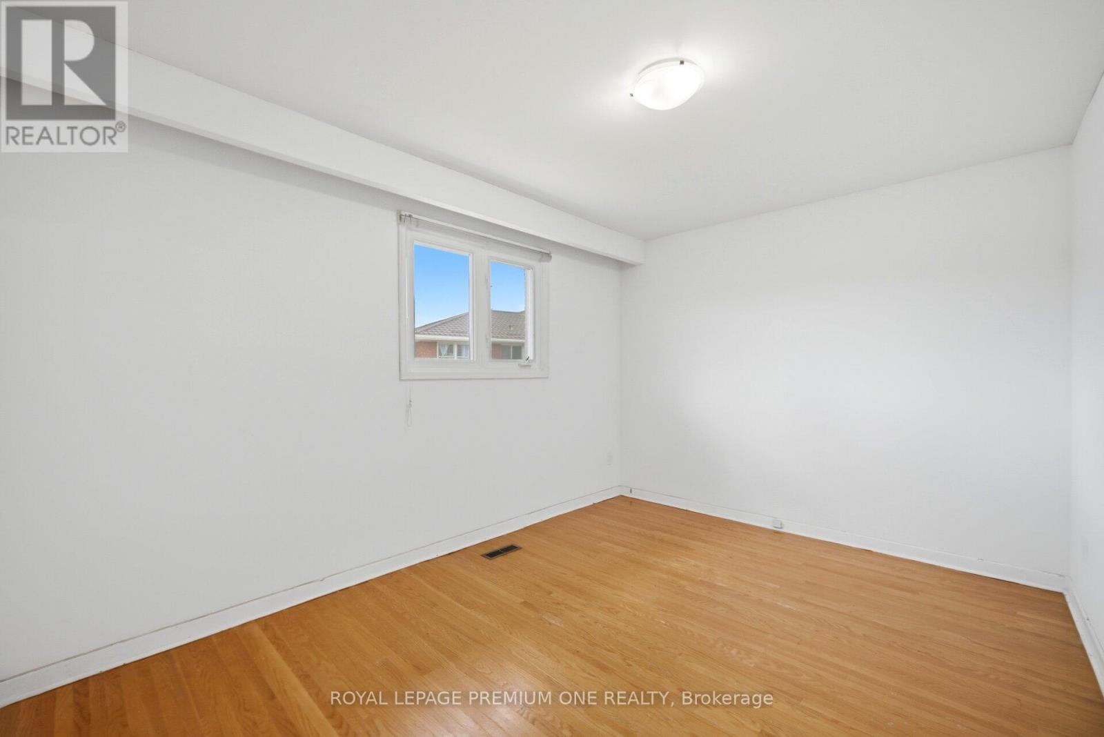 25 Islay Court, Toronto, Ontario  M9M 1V4 - Photo 23 - W13742230