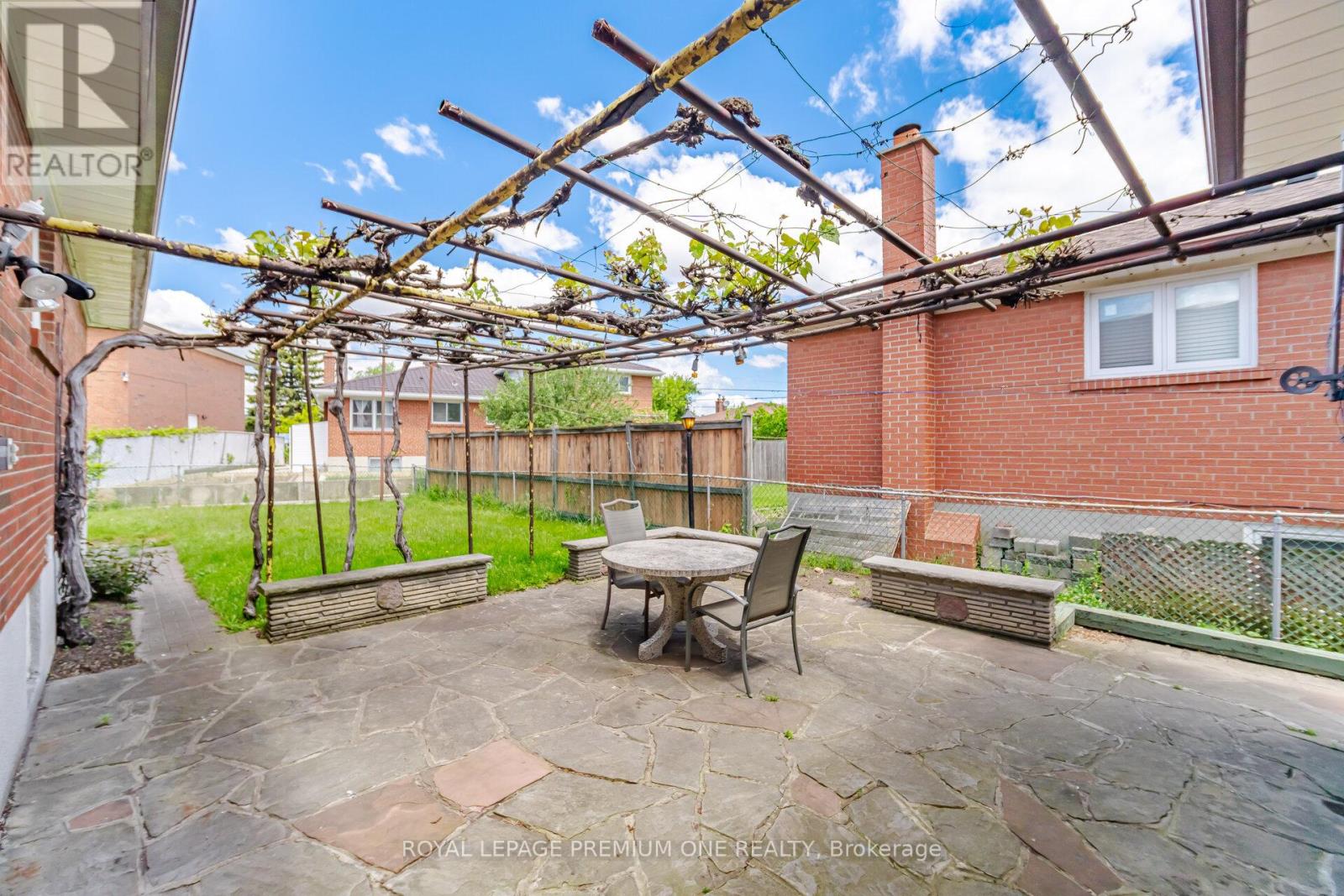 25 Islay Court, Toronto, Ontario  M9M 1V4 - Photo 48 - W13742230