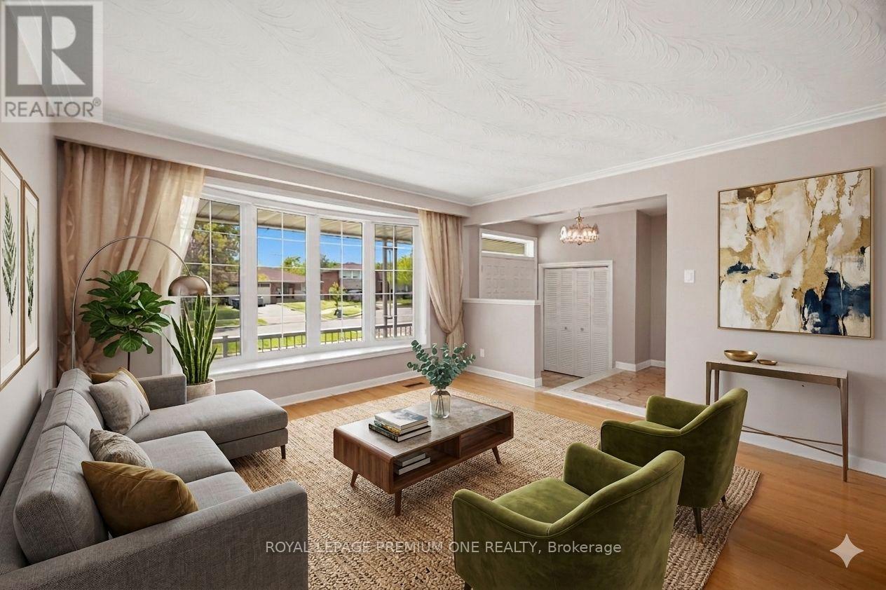 25 Islay Court, Toronto, Ontario  M9M 1V4 - Photo 5 - W13742230