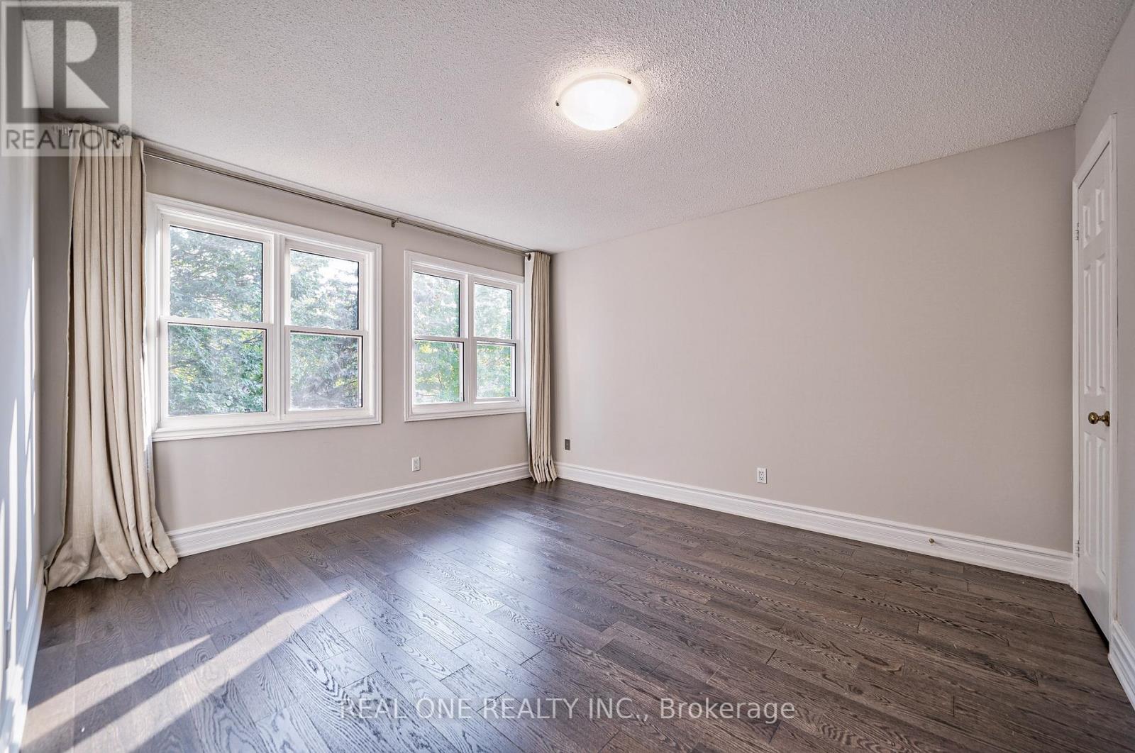 1321 Monks Passage, Oakville, Ontario  L6M 1K6 - Photo 29 - W13742366