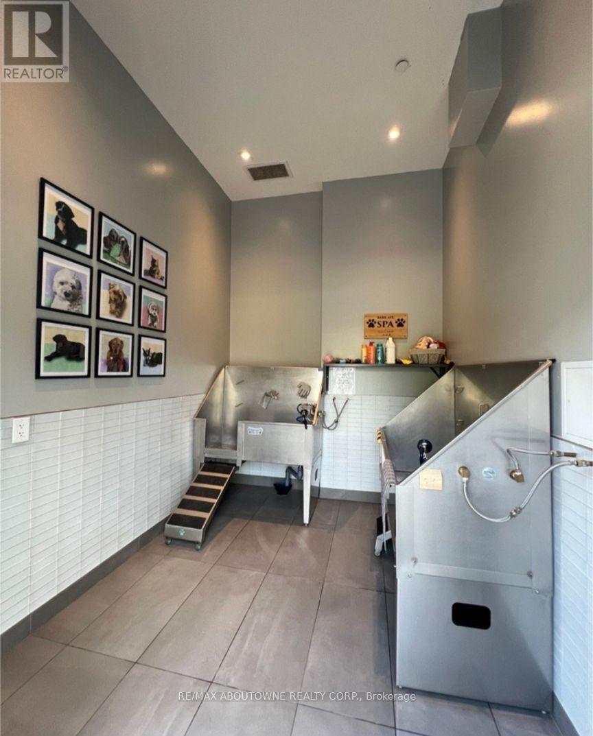 A0410 - 125 Bronte Road, Oakville, Ontario  L6L 3C1 - Photo 17 - W13742410