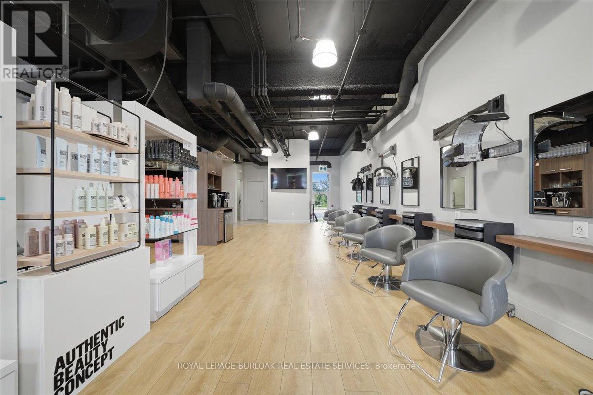 9 - 515 Dundas Street W, Oakville, Ontario  L6M 1L9 - Photo 12 - W13742414