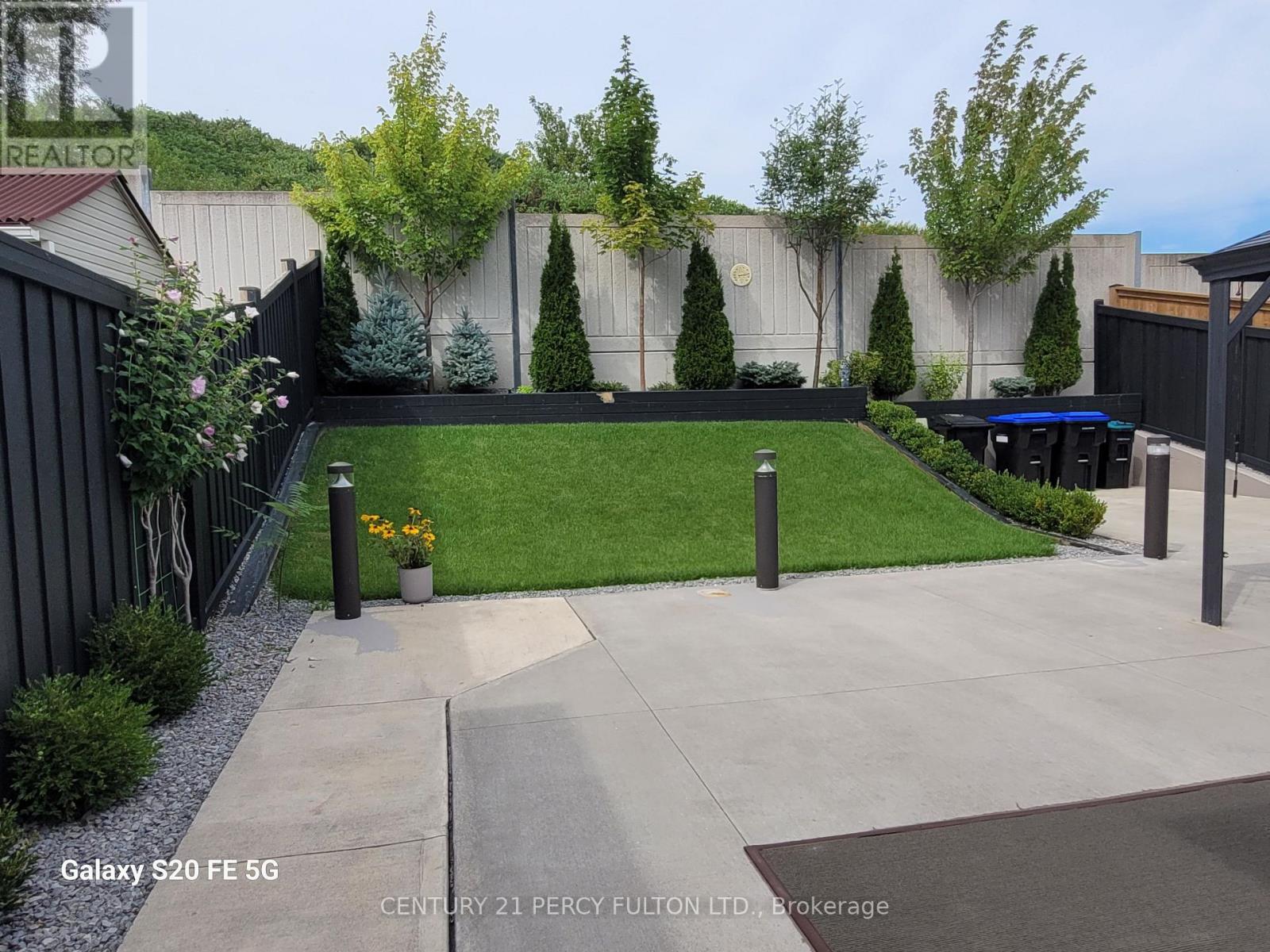 18 Wyman Crescent, Bradford West Gwillimbury, Ontario L3Z 3J5 - Photo 6 - N13739268