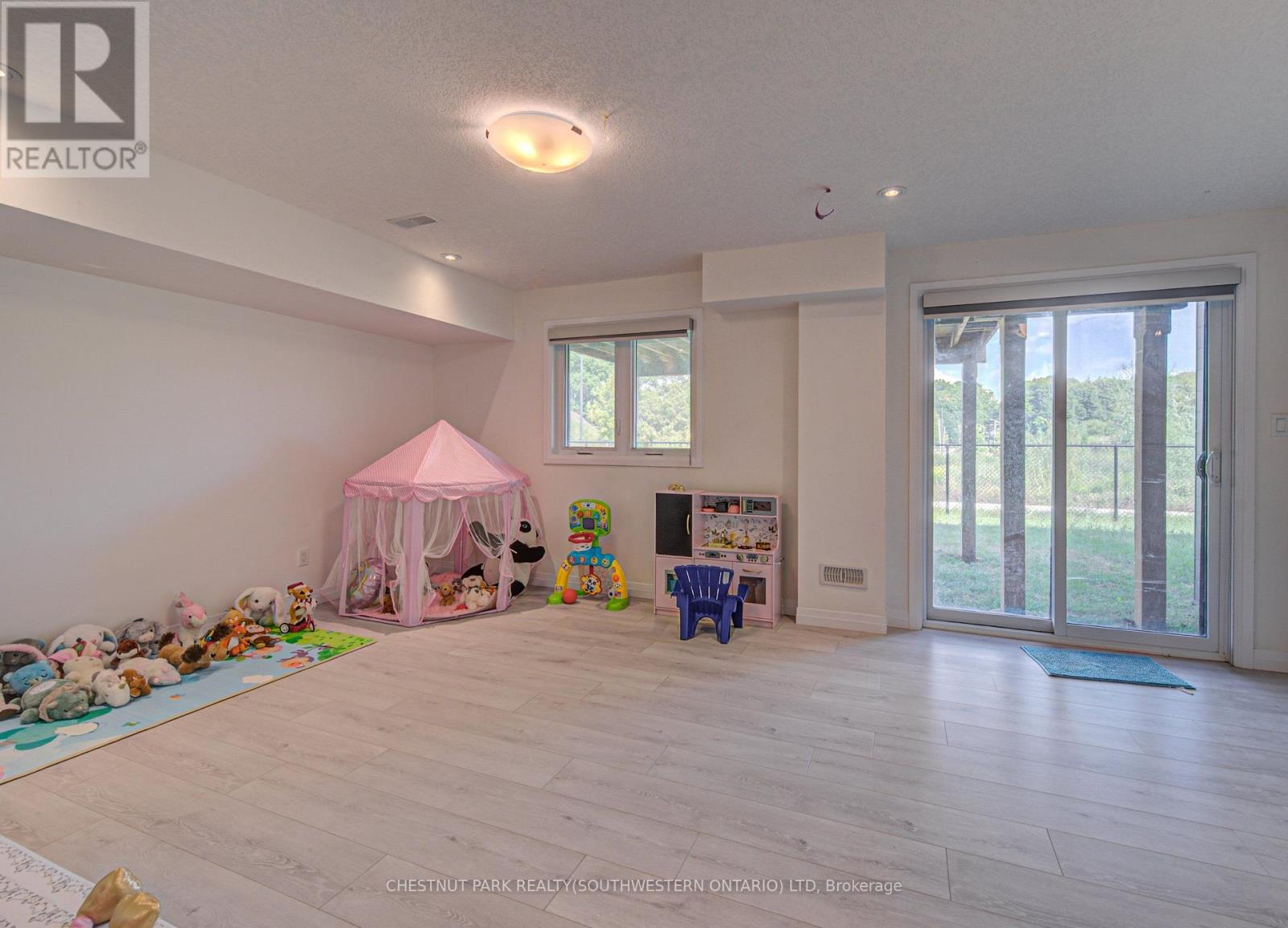 9 Queensbrook Crescent, Cambridge, Ontario  N1S 0E5 - Photo 19 - X13742390