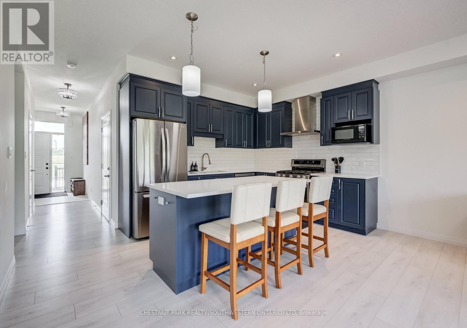 9 Queensbrook Crescent, Cambridge, Ontario  N1S 0E5 - Photo 5 - X13742390