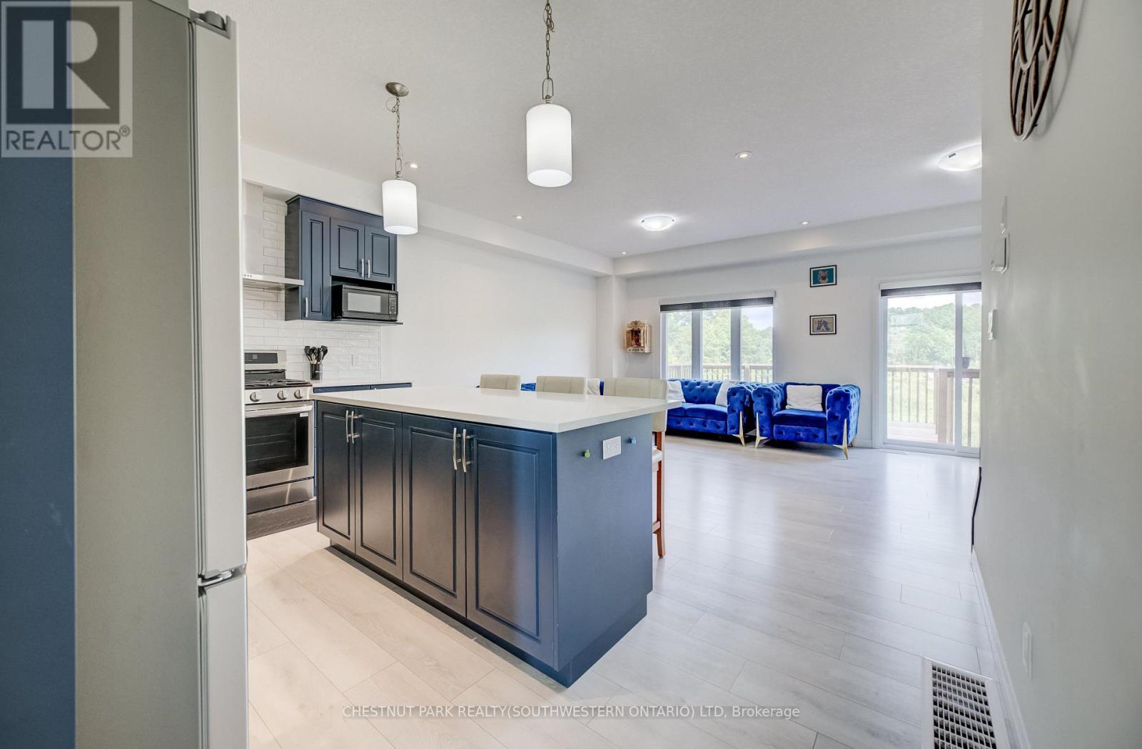 9 Queensbrook Crescent, Cambridge, Ontario  N1S 0E5 - Photo 7 - X13742390