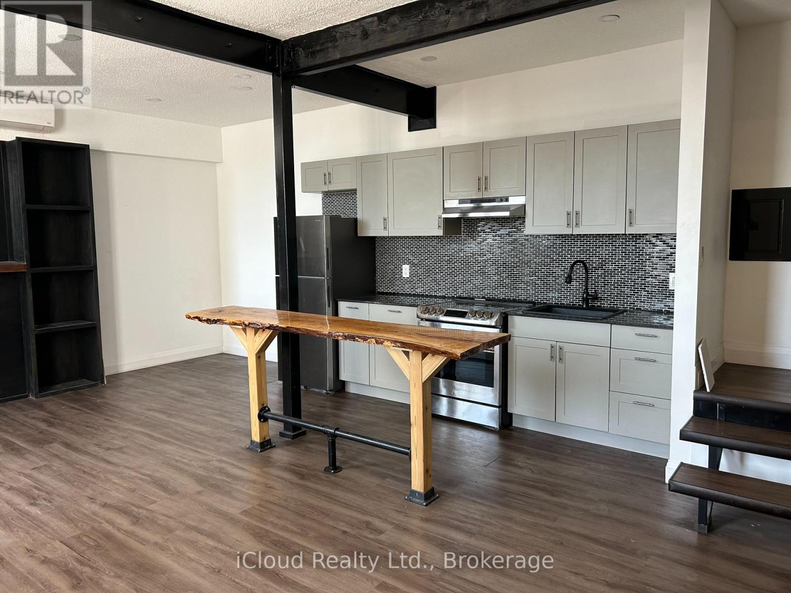 12 - 7 FOUNDRY STREET, Hamilton, Ontario