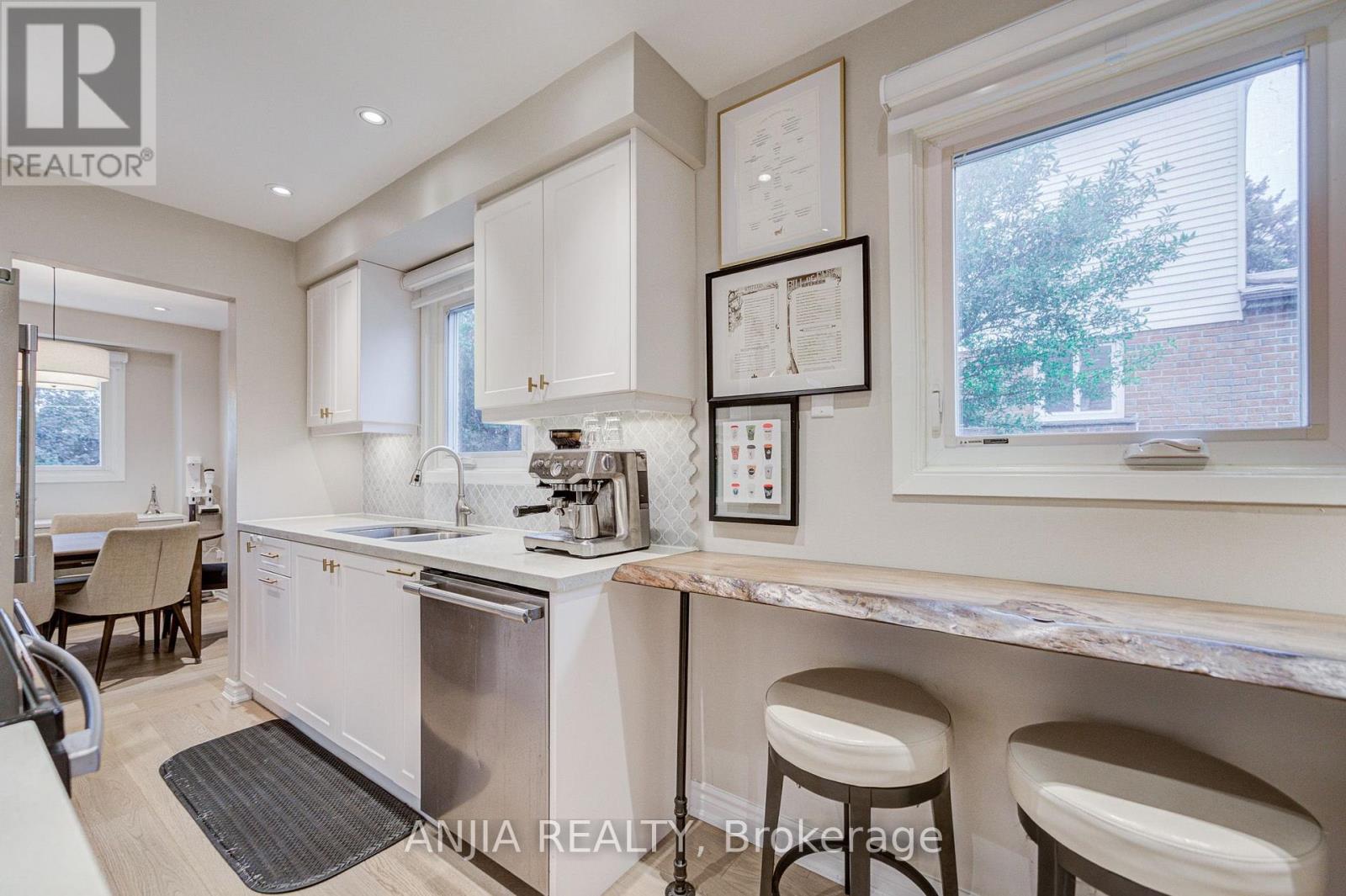 8 Maresfield Drive, Toronto, Ontario M1V 2X1 - Photo 17 - E13741646