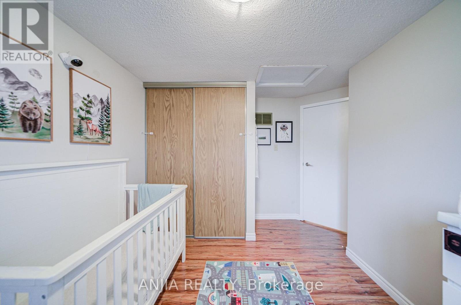 8 Maresfield Drive, Toronto, Ontario M1V 2X1 - Photo 24 - E13741646