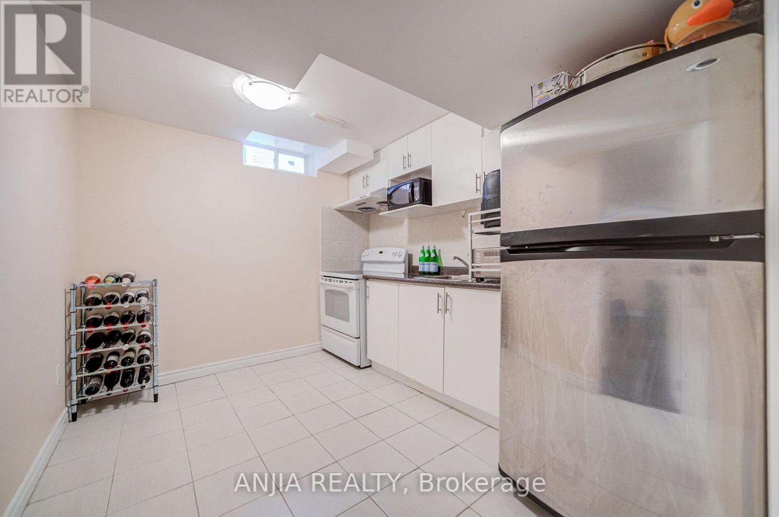 8 Maresfield Drive, Toronto, Ontario M1V 2X1 - Photo 30 - E13741646