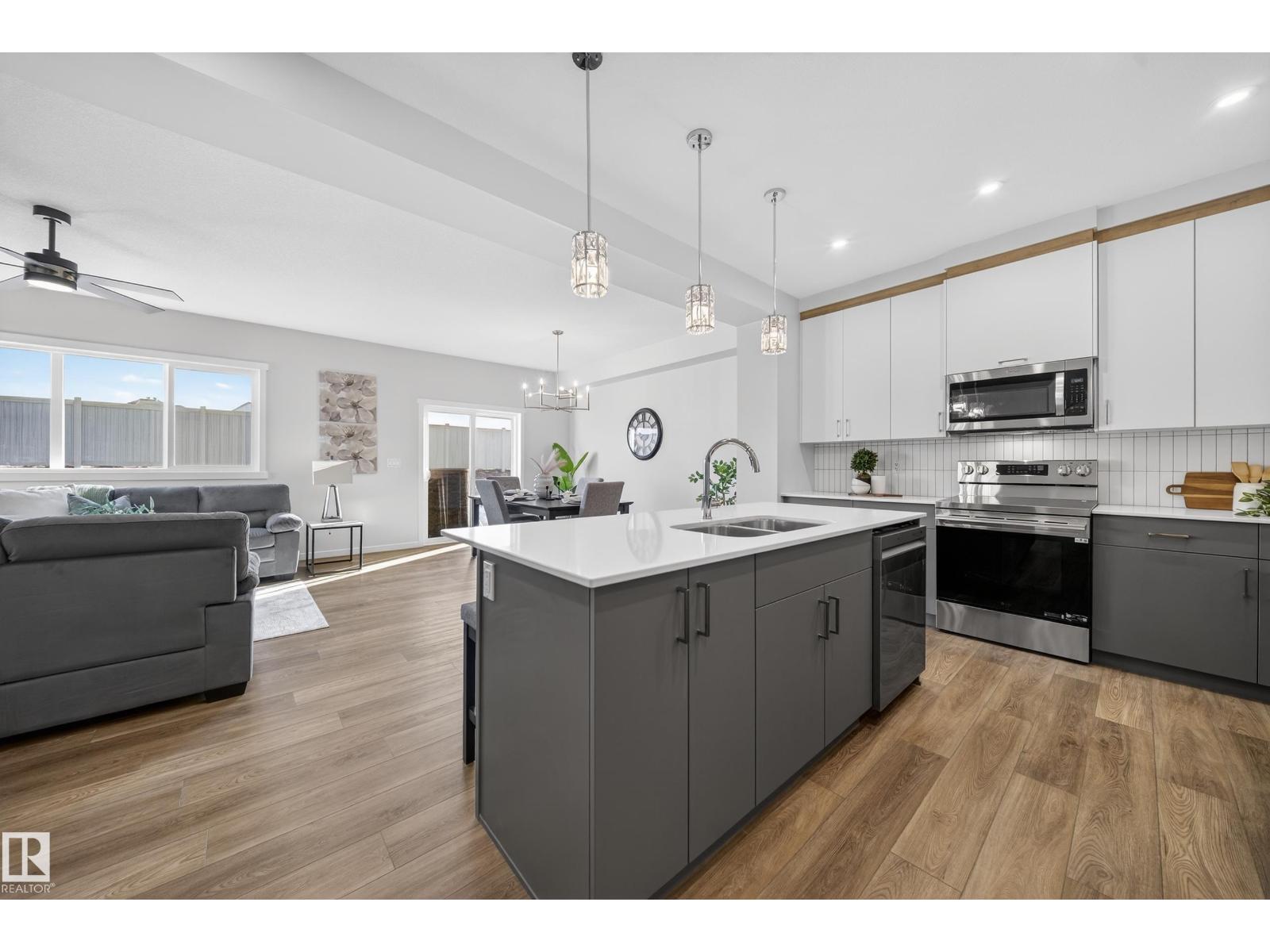 20723 24 Av NW, Edmonton, Alberta  T6M 2C4 - Photo 9 - E4506910