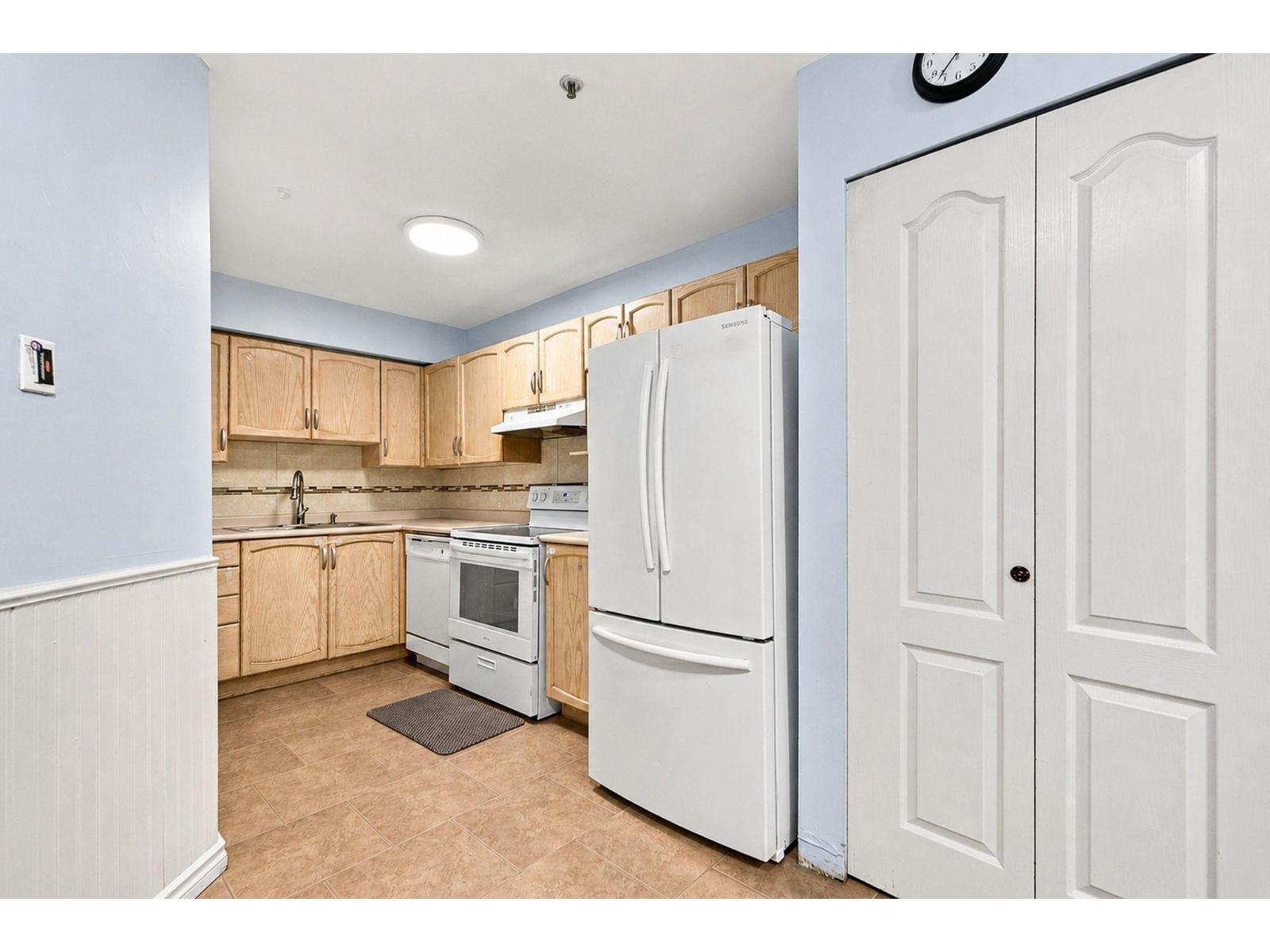 107 2962 Trethewey Street, Abbotsford, British Columbia  V2T 4M3 - Photo 9 - R3161156