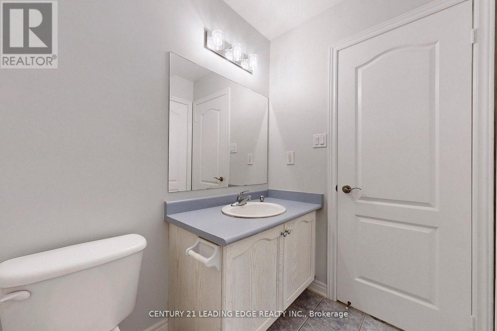 29 Pardon Ave Avenue, Whitby, Ontario  L1P 1V1 - Photo 22 - E13741632