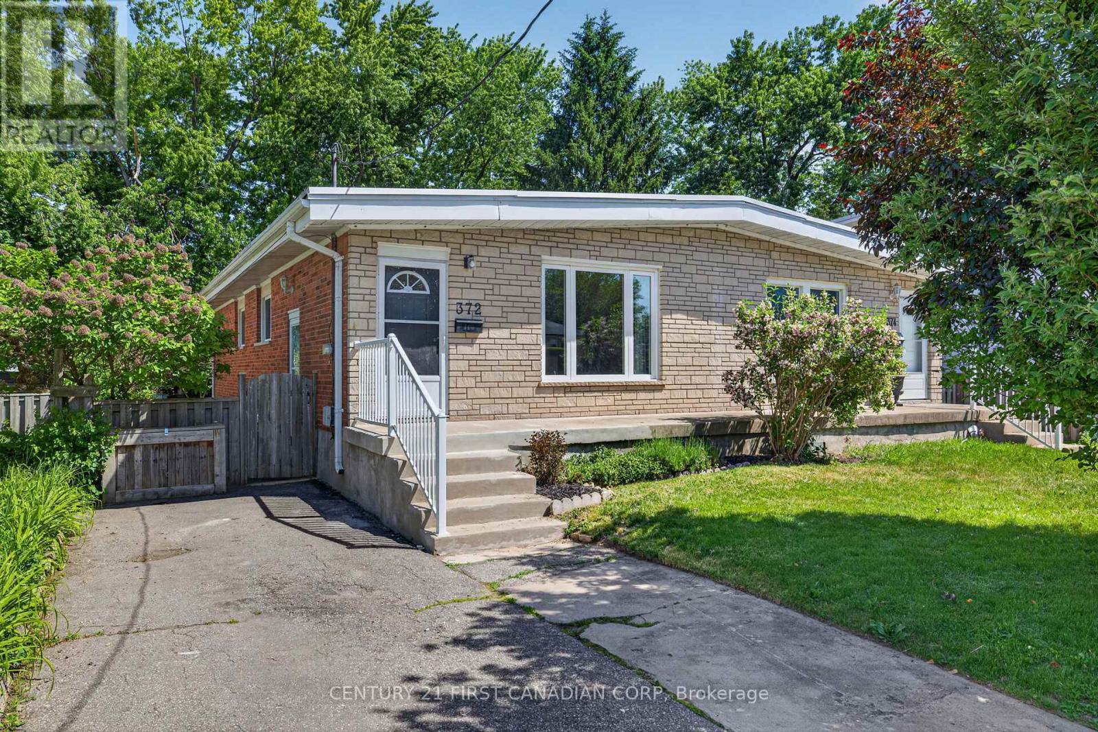 372 Dieppe Street, London South, Ontario  N5Z 3A6 - Photo 2 - X13742558