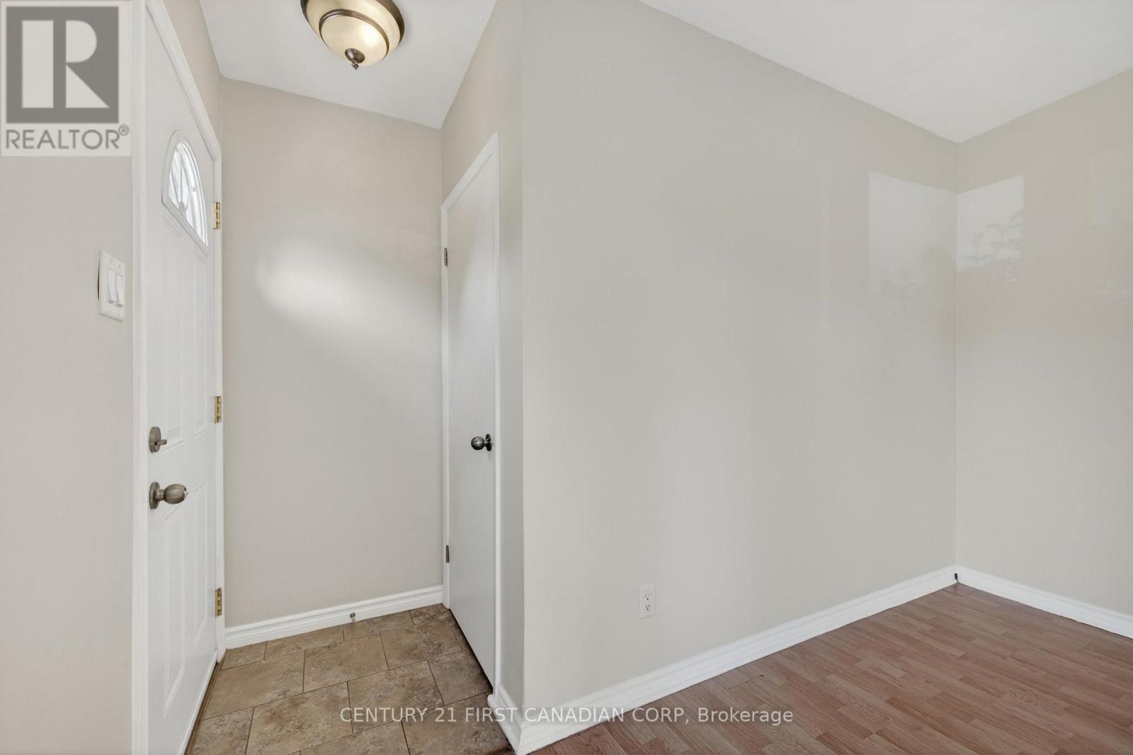 372 Dieppe Street, London South, Ontario  N5Z 3A6 - Photo 4 - X13742558