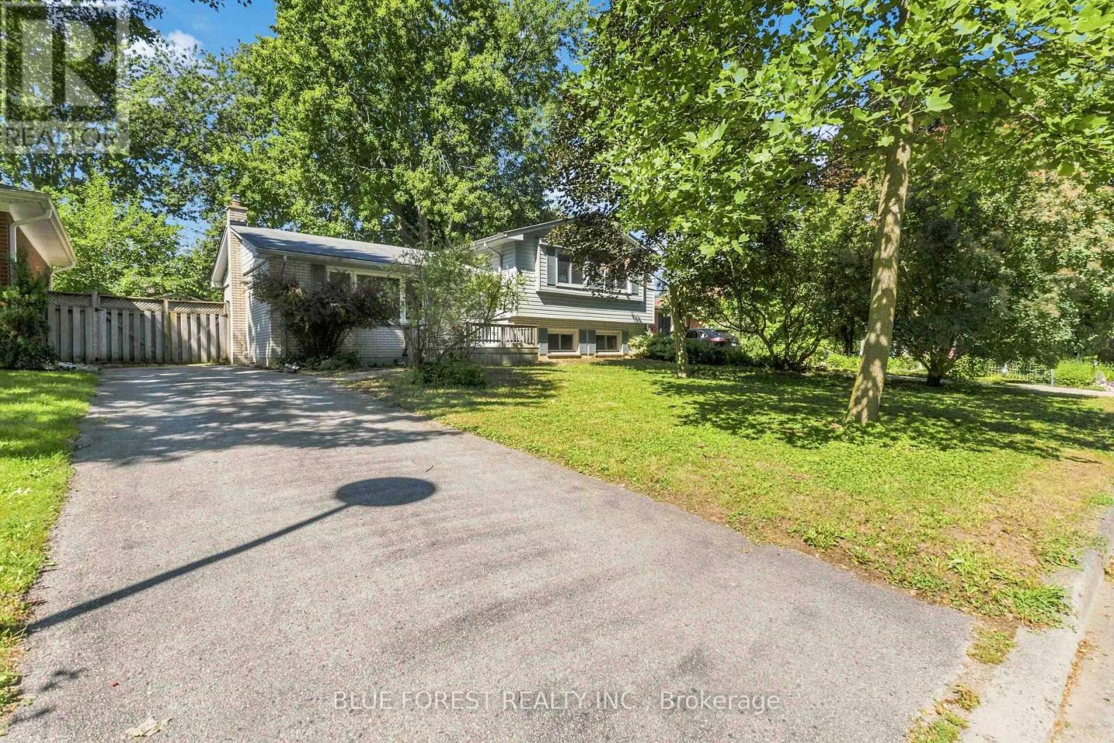 59 Scotchpine Crescent, London North, Ontario  N6G 2E1 - Photo 2 - X13742586